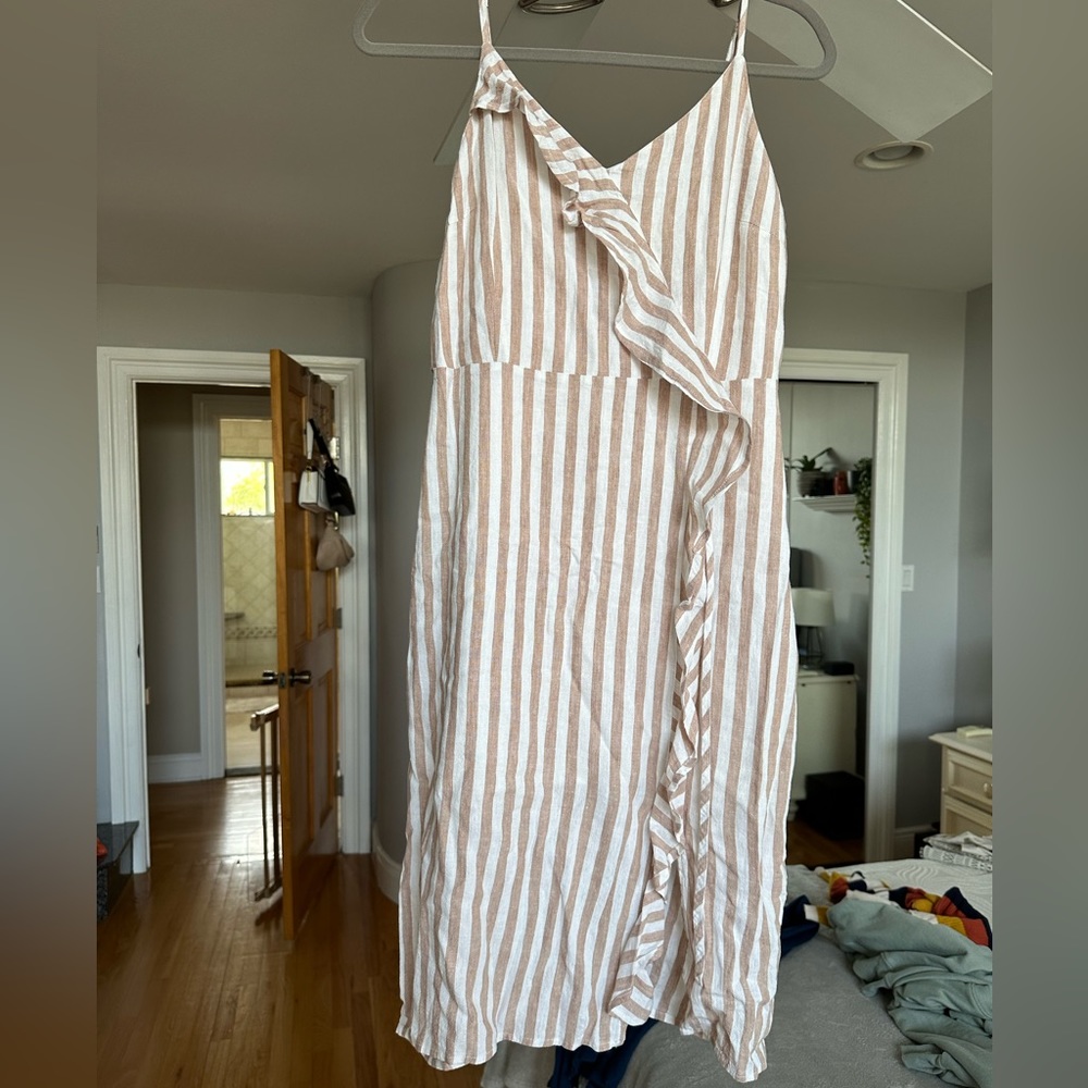 Linen-blend white & light brown dress
